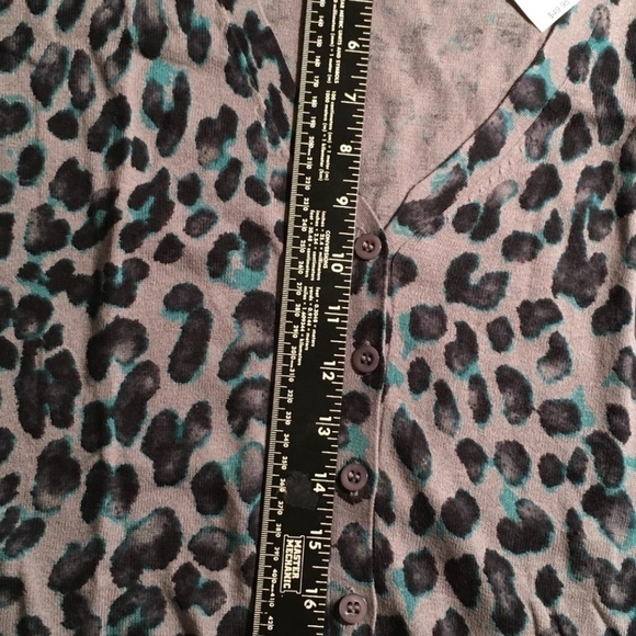 New York & Company NWT Spring Summer Cardigan, Turquoise/Black LEOPARD, XL - Picture 7 of 8
